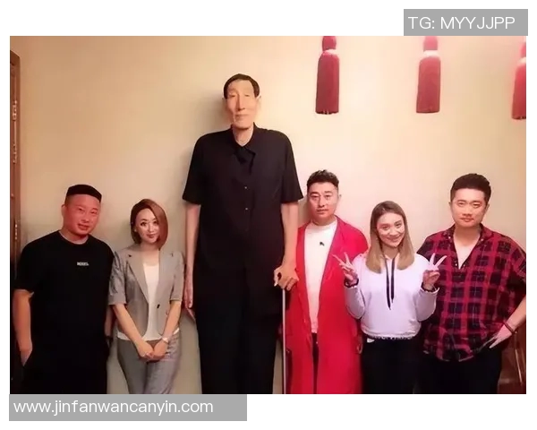 全球足球十大球星身高排名榜：谁是场上身高巨人引领风骚