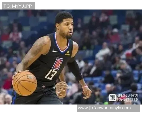 以足球2米球星为核心探秘巨人力量如何改变现代赛场格局